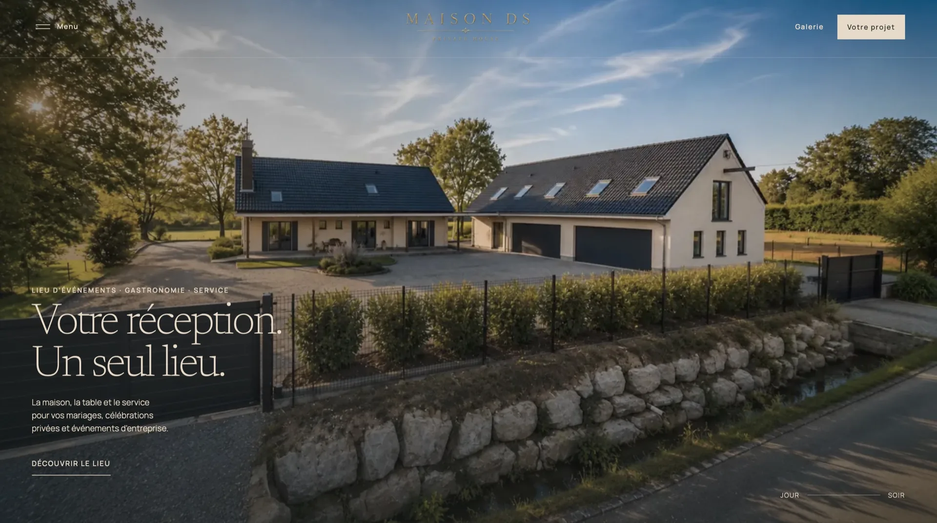 Maison DS homepage with a panoramic view of the reception venue.