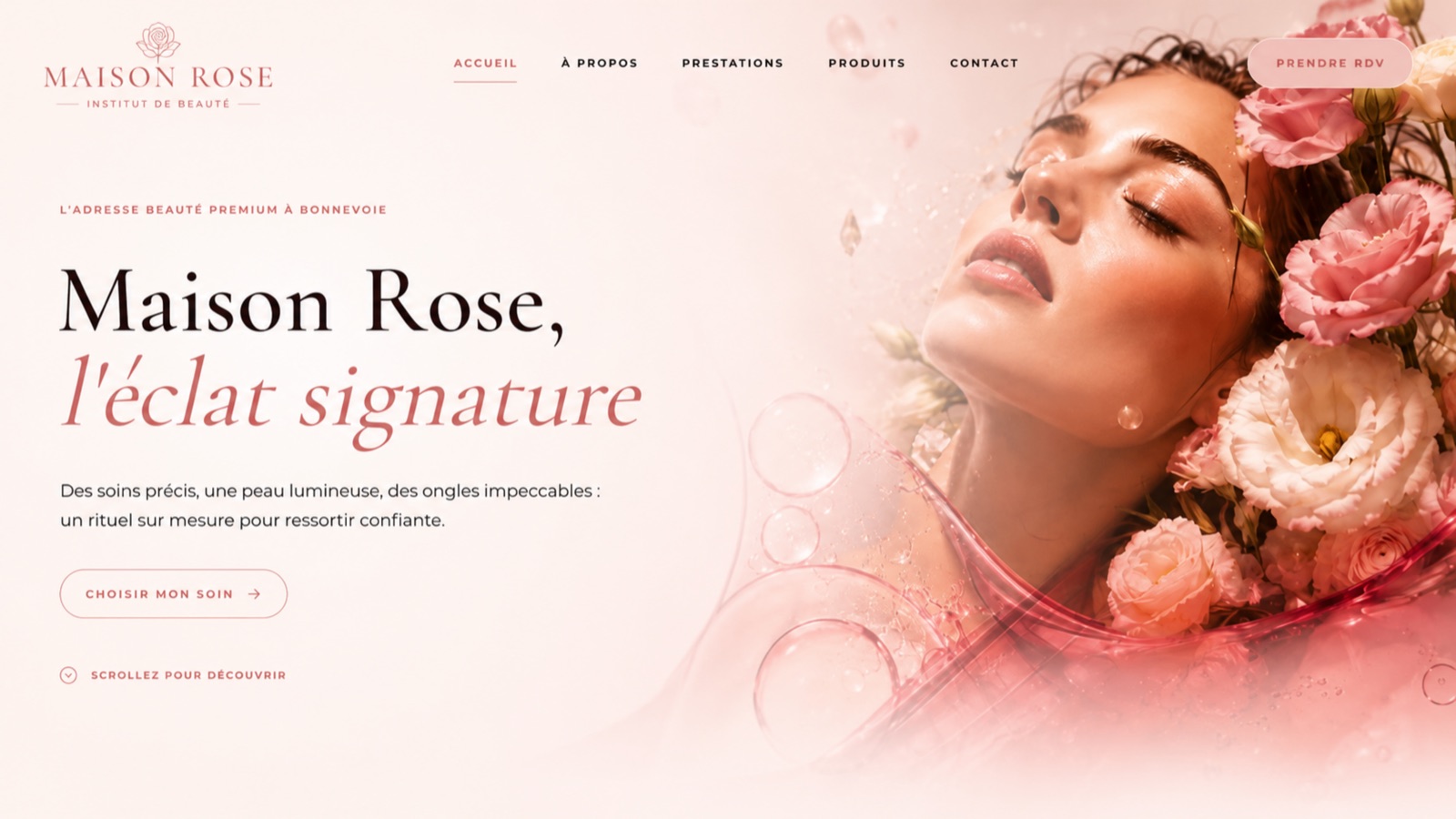 Homepage Maison Rose pour institut de beauté avec ambiance douce et soin du visage.